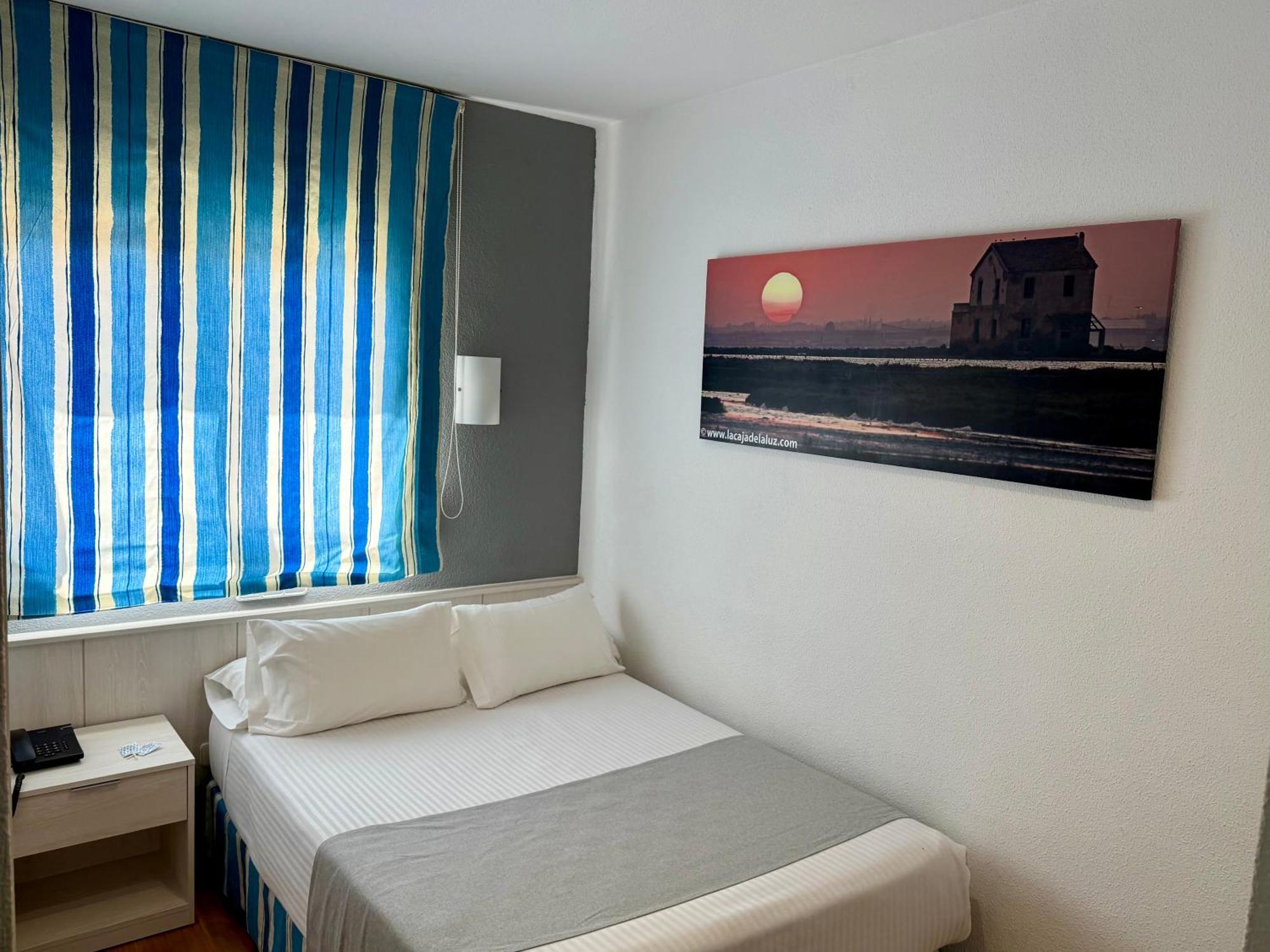 Hotel Neptuno San Pedro del Pinatar Rum bild